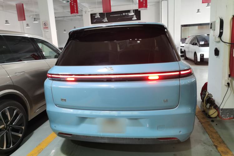 Used Li Auto L8 2024 Ultra Model Rear