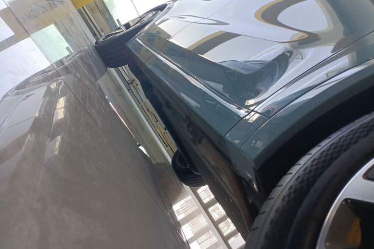 Used Li Auto L8 2024 Ultra Model Right Side Sill