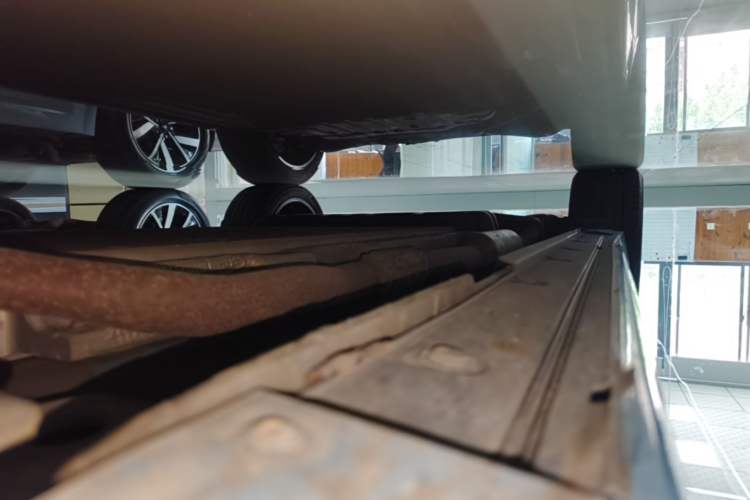 Used Li Auto L8 2024 Ultra Model Right Side Sill