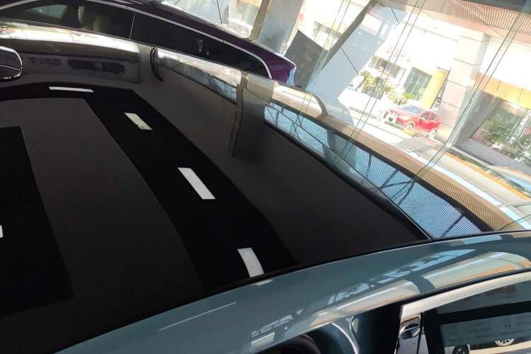 Used Li Auto L8 2024 Ultra Model Roof