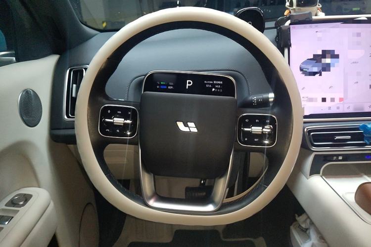 Used Li Auto L8 2024 Ultra Model Steering Wheel