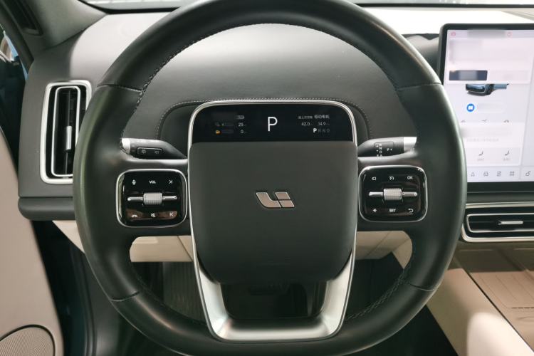 Used Li Auto L8 2024 Ultra Model Steering Wheel