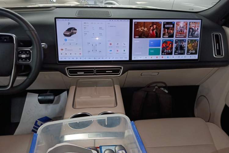 Used Li Auto L8 2024 Ultra Model Audio And AC Panel