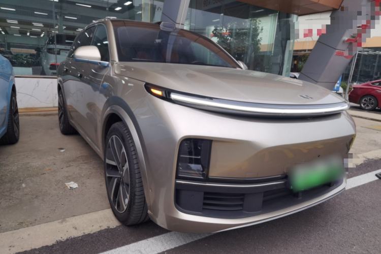 Used Li Auto L8 2024 Ultra Model Exterior 2
