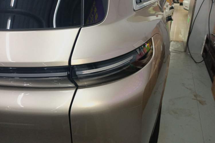 Used Li Auto L8 2024 Ultra Model Exterior 6