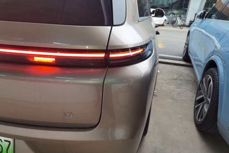 Used Li Auto L8 2024 Ultra Model Exterior 6