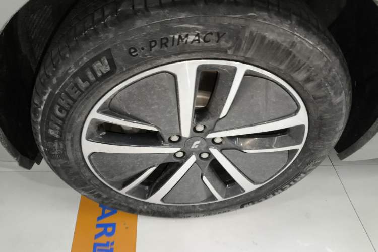 Used Li Auto L8 2024 Pro Model Exterior 7