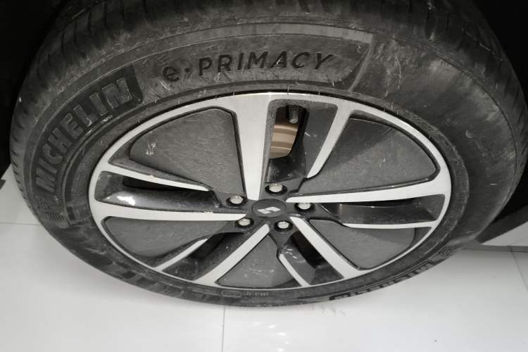 Used Li Auto L8 2024 Pro Model Exterior 8