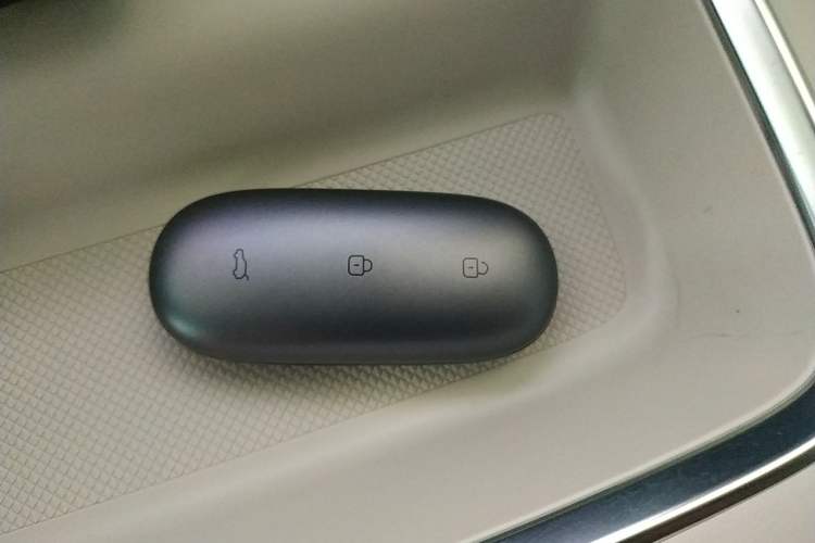 Used Li Auto L8 2024 Max Interior 1