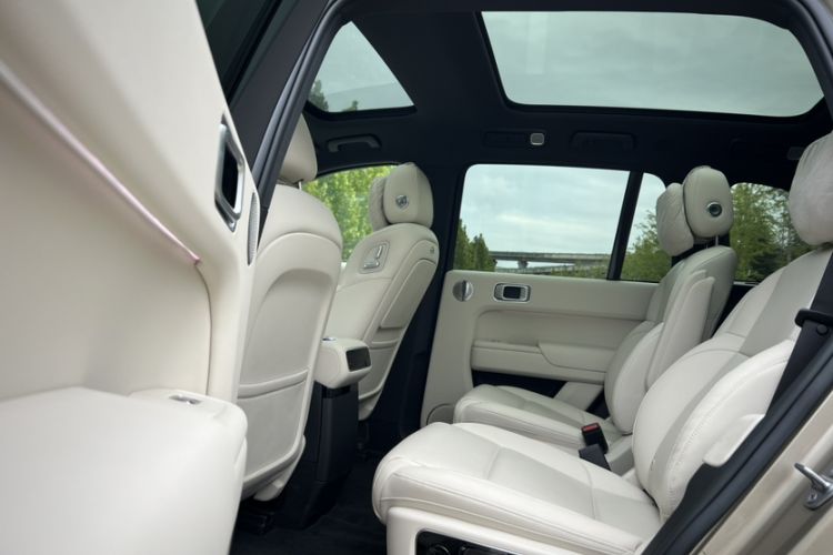 Used Li Auto L8 2024 Max Interior 2