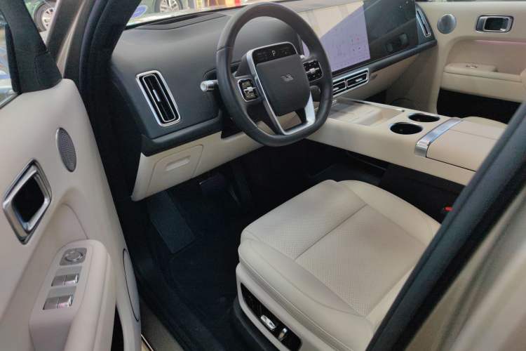 Used Li Auto L8 2024 Max Interior 3