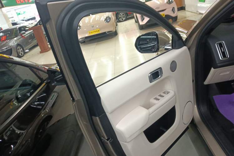 Used Li Auto L8 2024 Ultra Model Interior 7