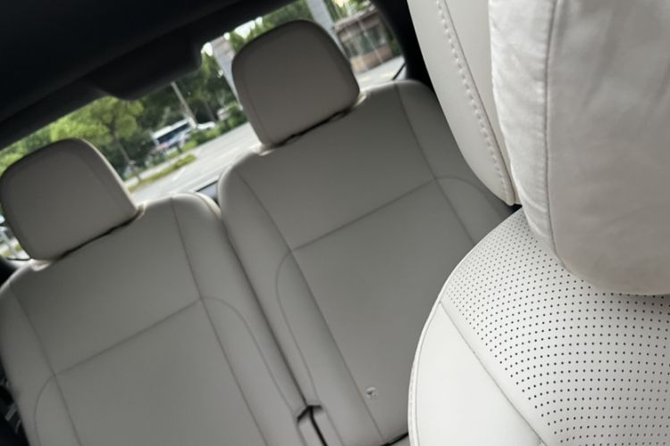 Used Li Auto L8 2024 Max Interior 9