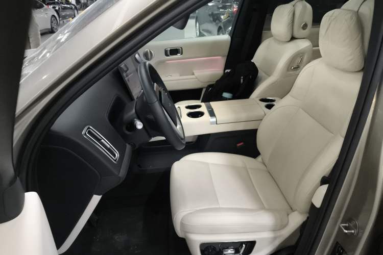 Used Li Auto L8 2024 Pro Model Left Front Seat