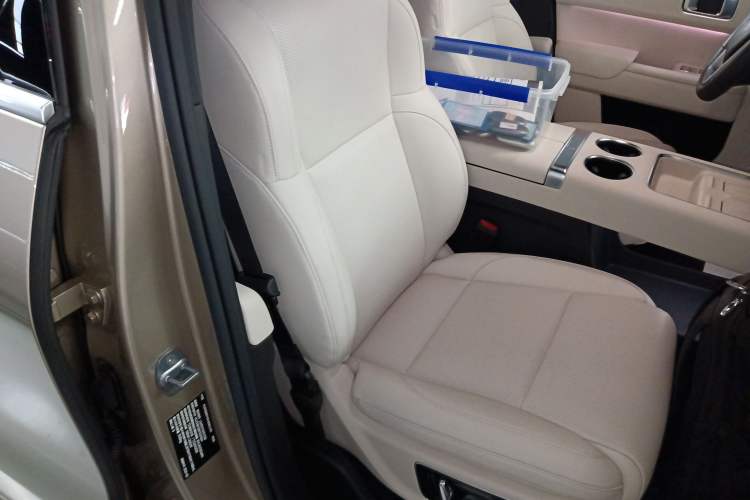 Used Li Auto L8 2024 Ultra Model Right Front Seat