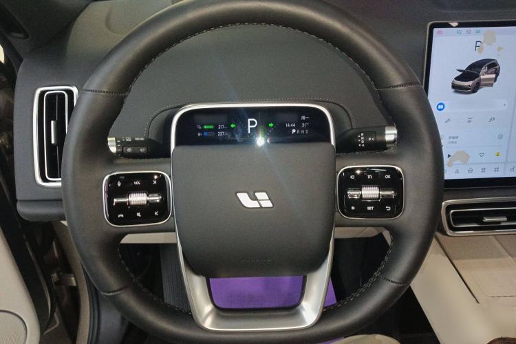 Used Li Auto L8 2024 Ultra Model Steering Wheel