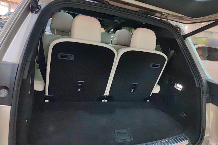 Used Li Auto L8 2024 Pro Model Trunk