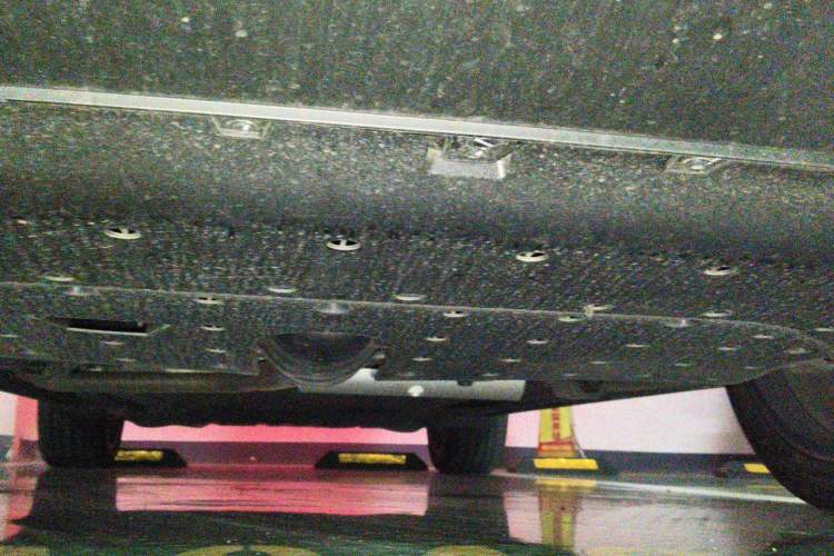 Used Li Auto L8 2024 Max Chassis Front
