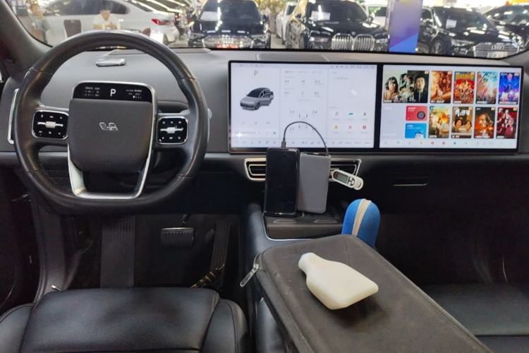 Used Li Auto L8 2024 Ultra Model Center Console