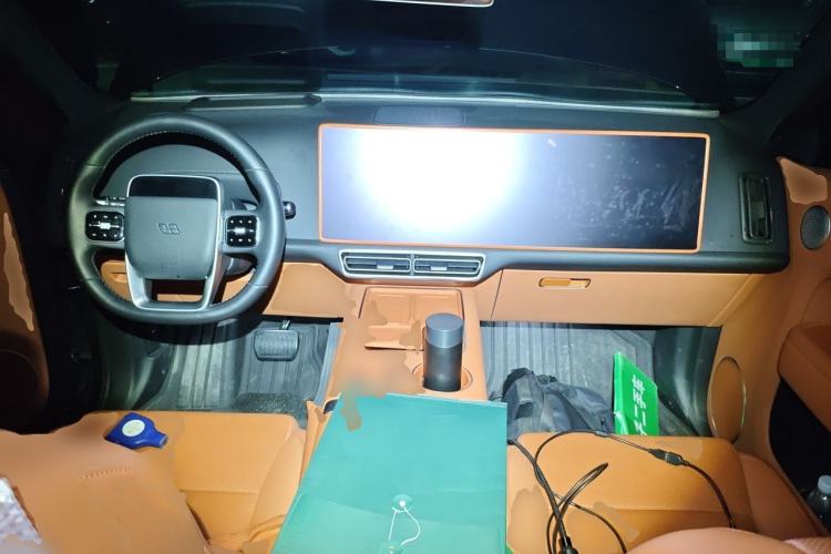 Used Li Auto L8 2024 Max Center Console