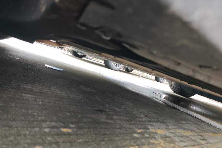 Used Li Auto L8 2024 Pro Model Chassis Front Left