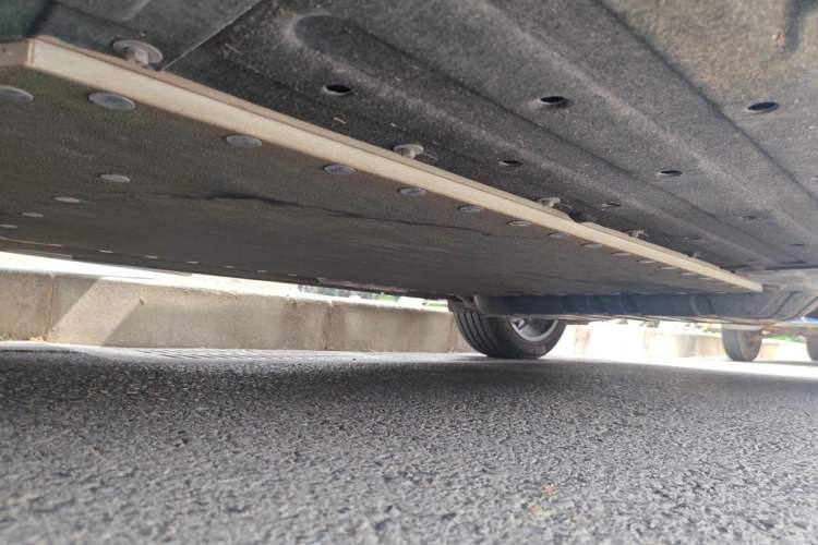 Used Li Auto L8 2024 Pro Model Chassis Front Left