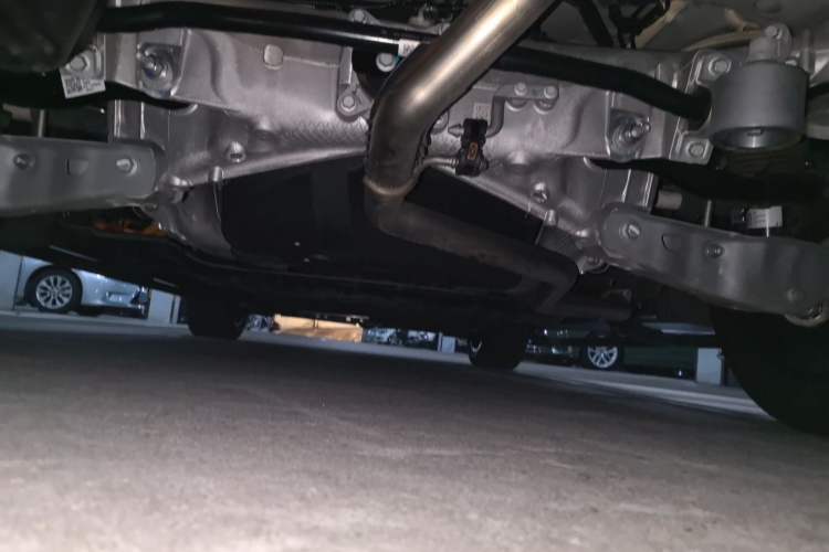 Used Li Auto L8 2024 Ultra Model Chassis Rear