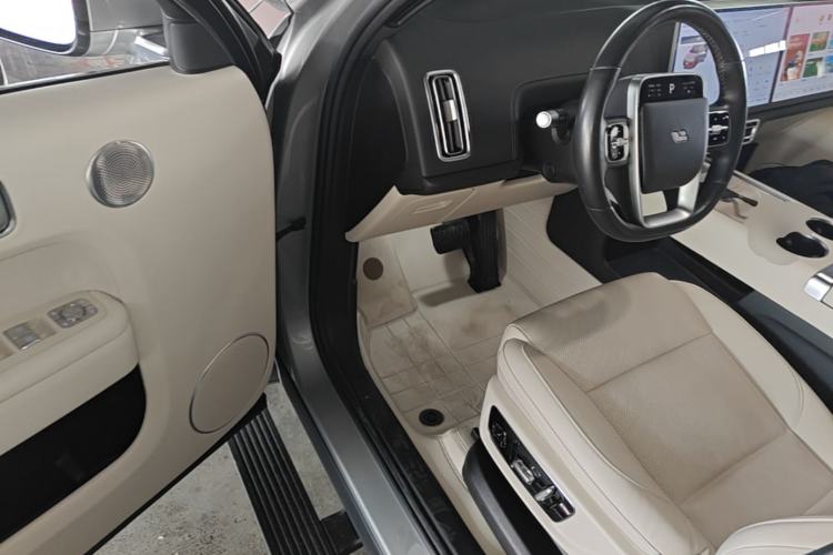 Used Li Auto L8 2024 Ultra Model Driver Seat
