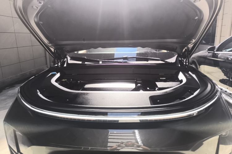Used Li Auto L8 2024 Max Engine Bay