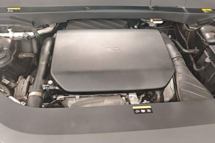Used Li Auto L8 2024 Max Engine Bay