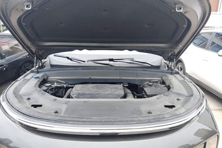 Used Li Auto L8 2024 Max Engine Bay