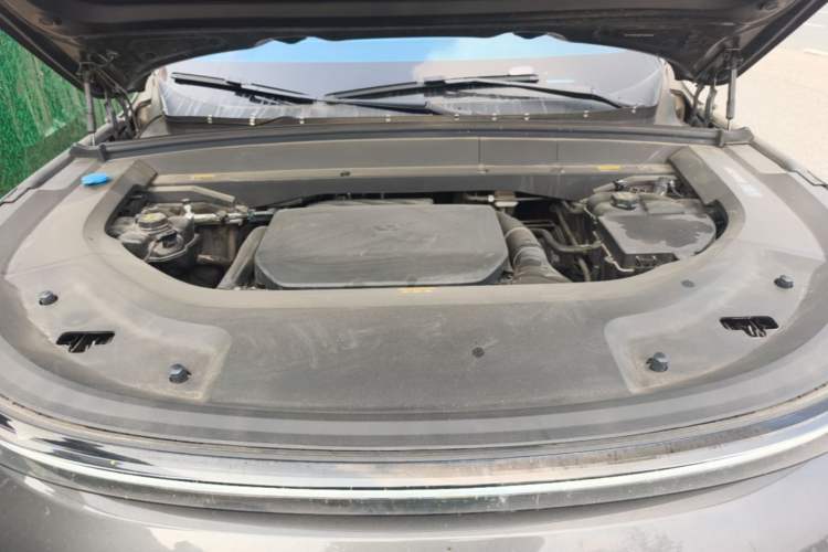 Used Li Auto L8 2024 Ultra Model Engine Bay