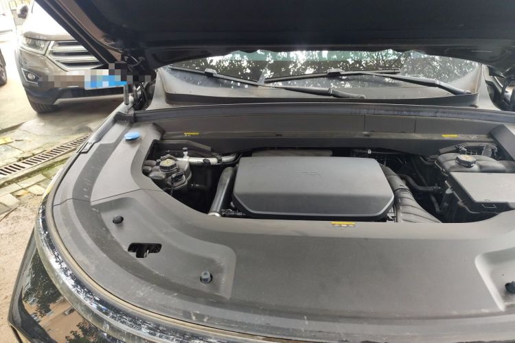 Used Li Auto L8 2024 Pro Model Engine Bay Right