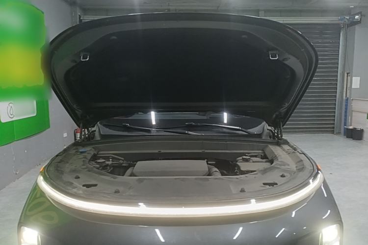 Used Li Auto L8 2024 Max Engine Bay