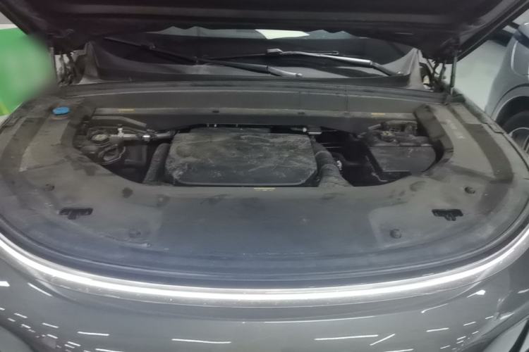 Used Li Auto L8 2024 Max Engine Bay