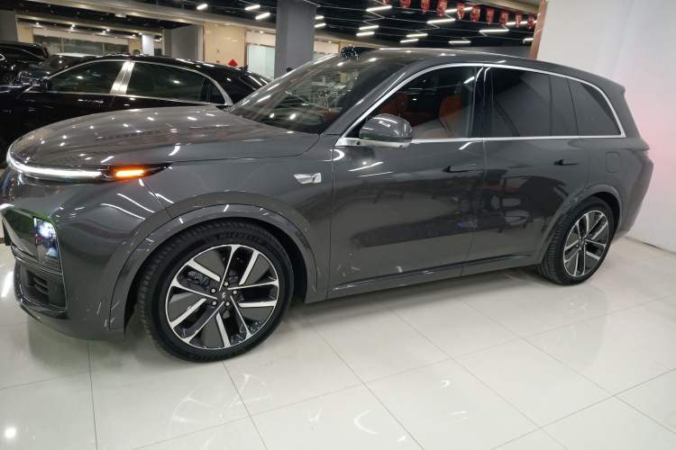 Used Li Auto L8 2024 Max Exterior 3