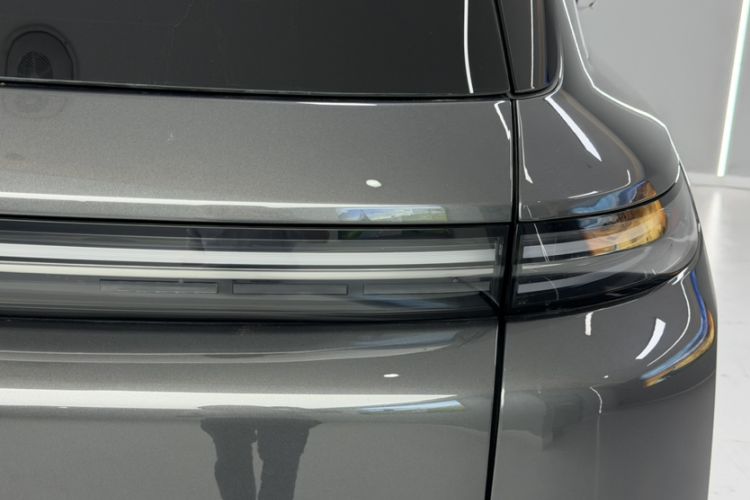 Used Li Auto L8 2024 Max Exterior 4