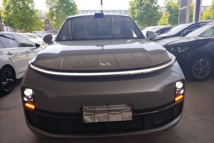 Used Li Auto L8 2024 Ultra Model Front