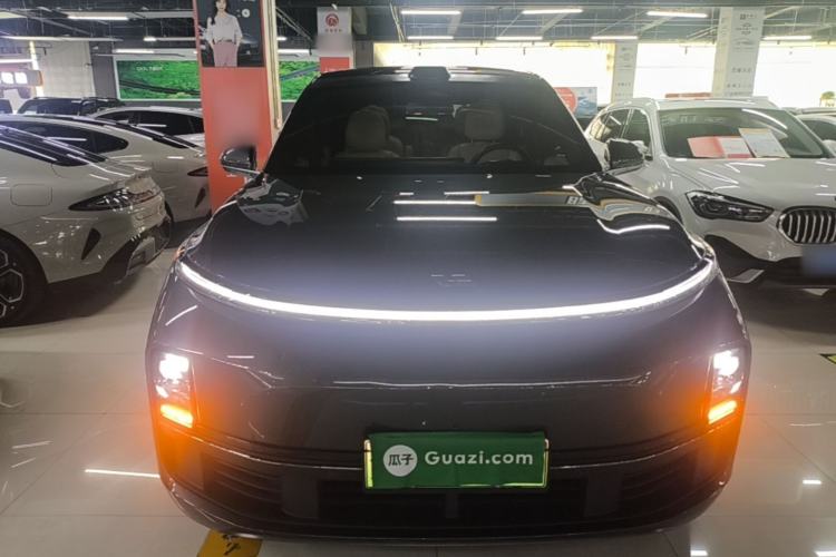 Used Li Auto L8 2024 Pro Model Front