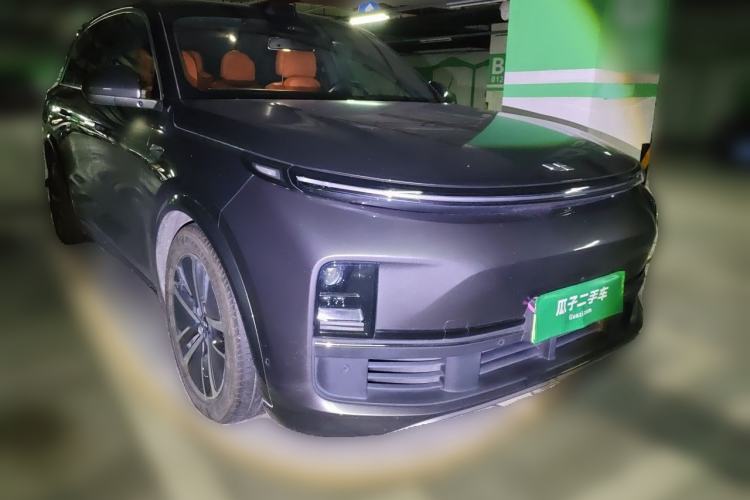 Used Li Auto L8 2024 Max Front Right 45 Deg