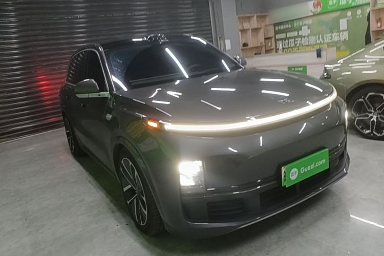 Used Li Auto L8 2024 Max Front Right 45 Deg