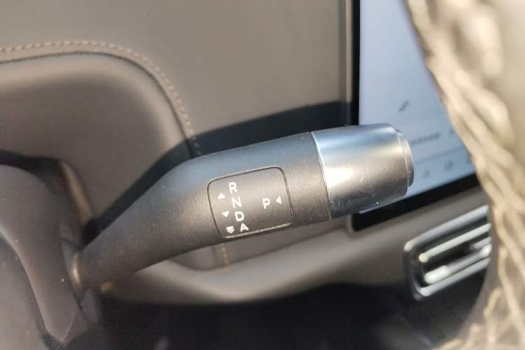 Used Li Auto L8 2024 Ultra Model Gear Lever