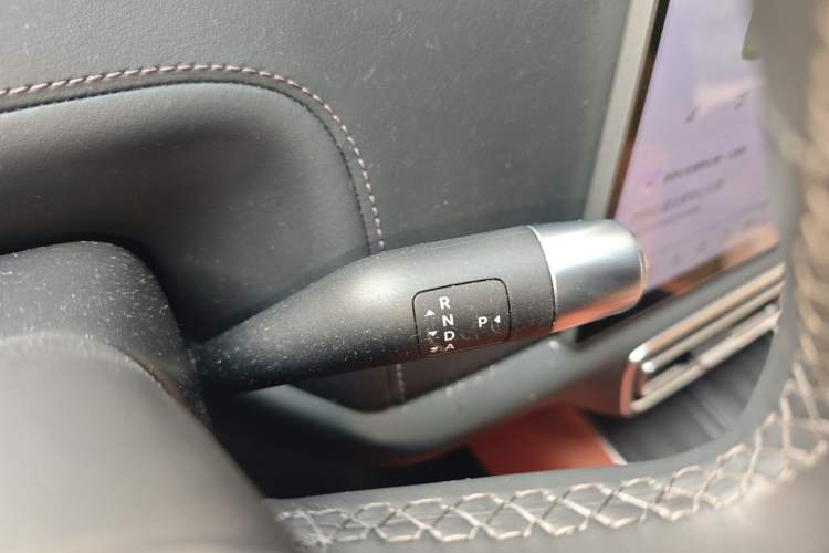Used Li Auto L8 2024 Max Gear Lever