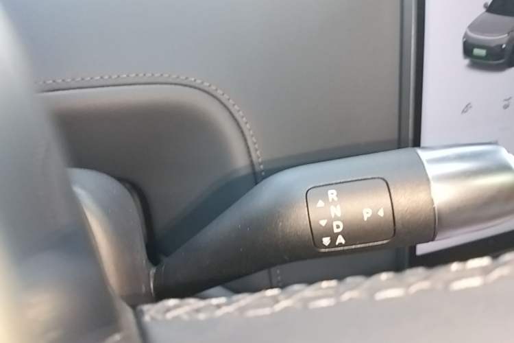 Used Li Auto L8 2024 Pro Model Gear Lever