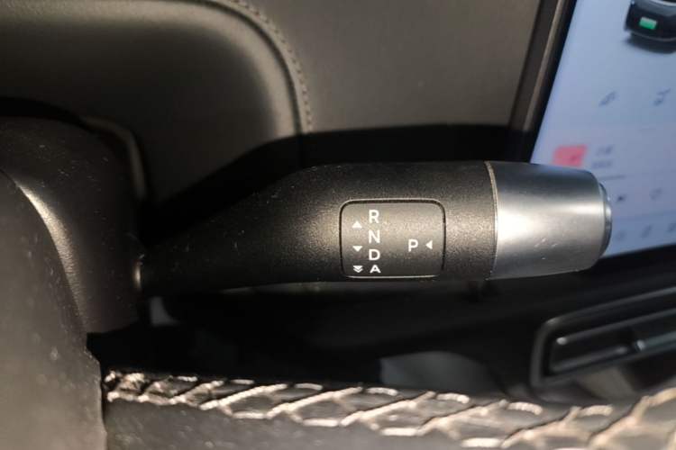 Used Li Auto L8 2024 Pro Model Gear Lever