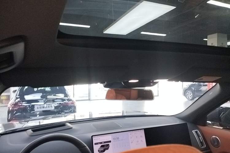 Used Li Auto L8 2024 Pro Model Headliner