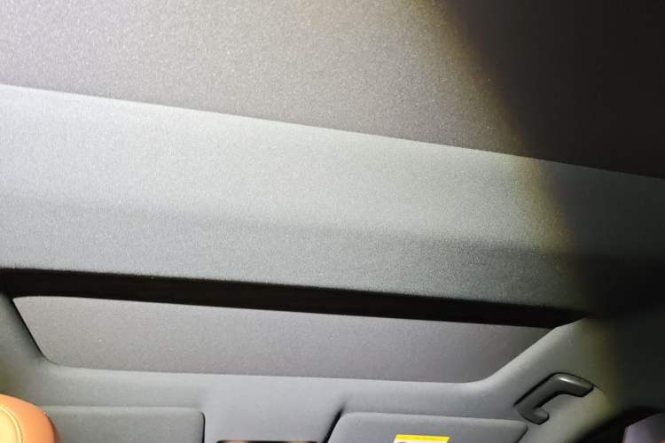 Used Li Auto L8 2024 Max Headliner