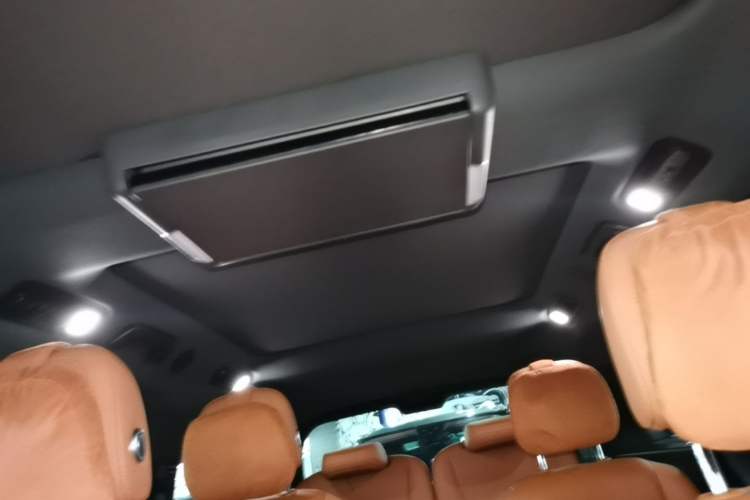 Used Li Auto L8 2024 Max Headliner