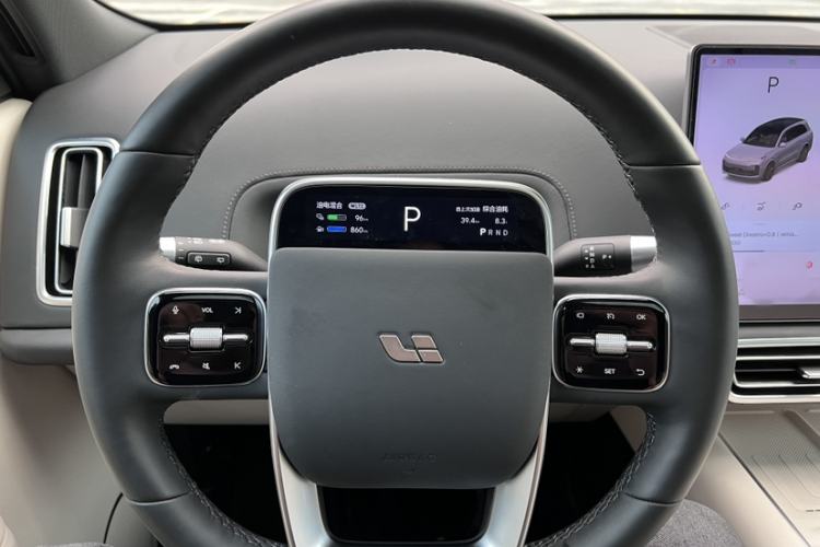 Used Li Auto L8 2024 Pro Model Interior 1