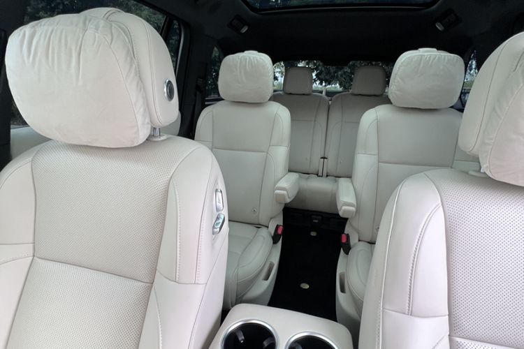 Used Li Auto L8 2024 Pro Model Interior 10